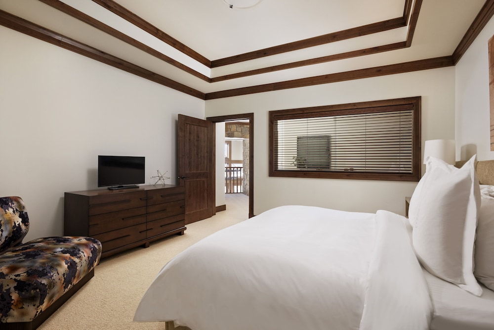 Penthouse, 3 Bedrooms, Non Smoking (The Lupine Residence 3 King) photo 1