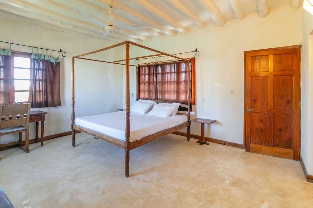 Executive Villa, 4 Bedrooms, Terrace, Pool View photo 2
