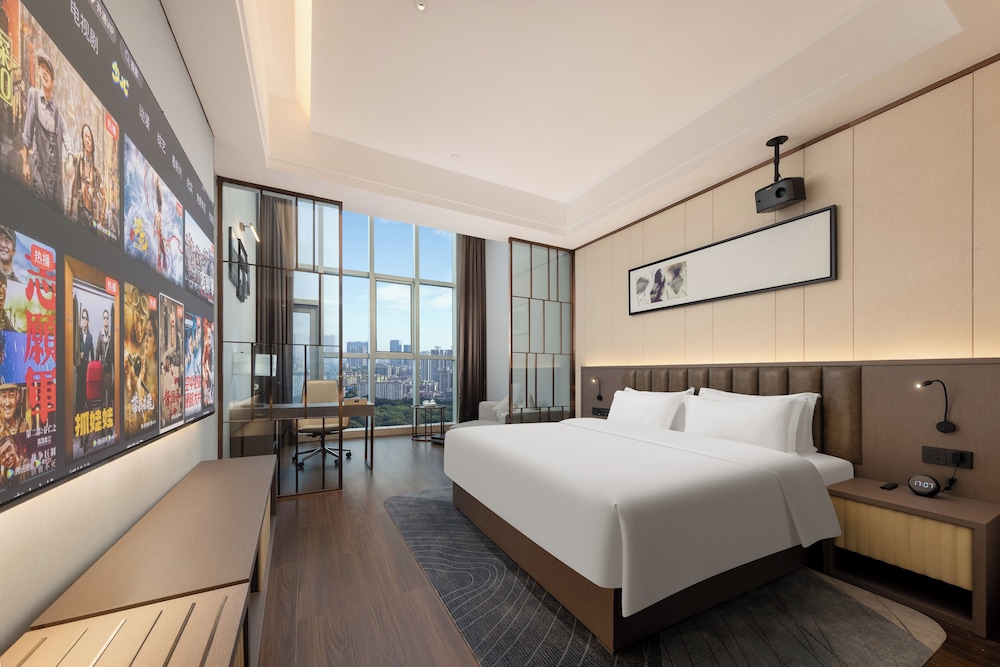 Luxury Single Room, City View
