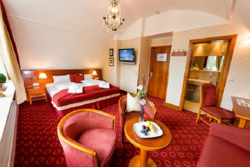 Deluxe Triple Room