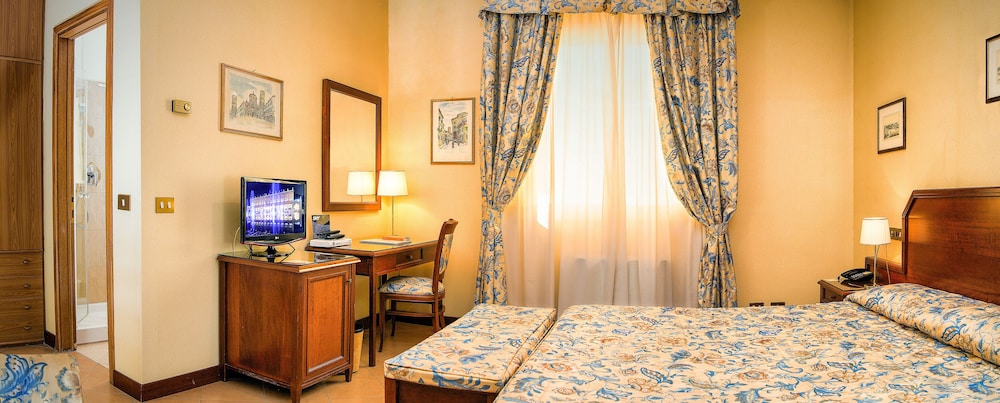 Economy Double Room photo 2
