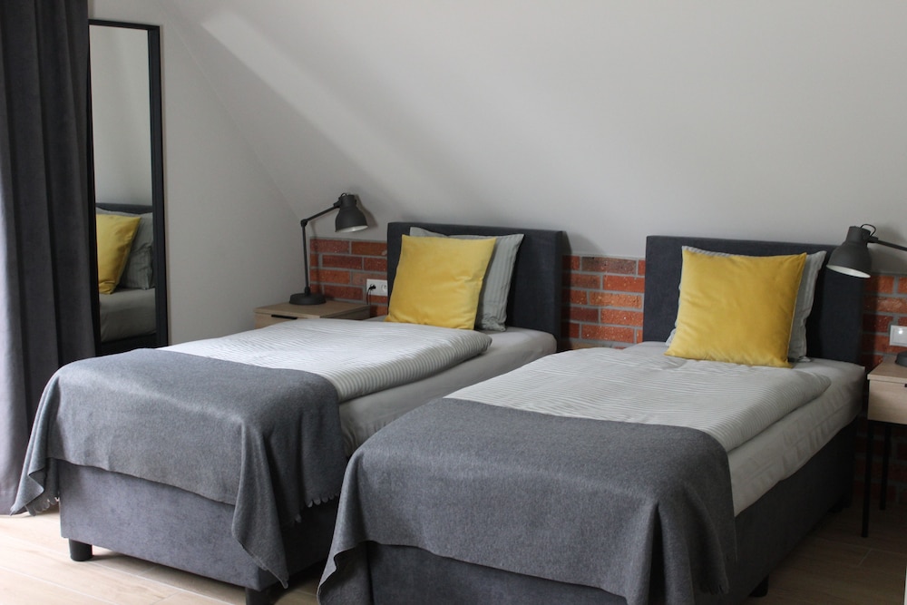 Traditional Studio Suite (3) photo 1