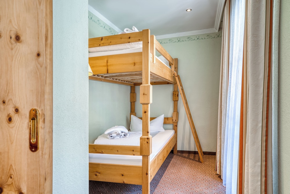 Family Suite photo 2