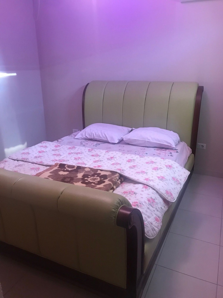 Apartment (Ul Radoja Dakica lamela 5/3)