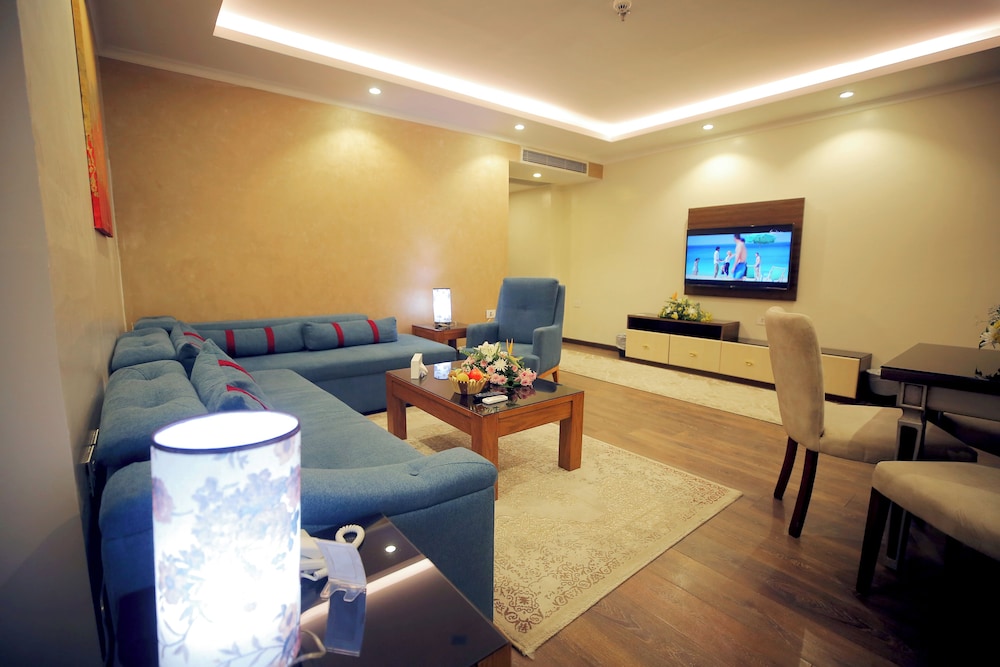 Golden Suite photo 3