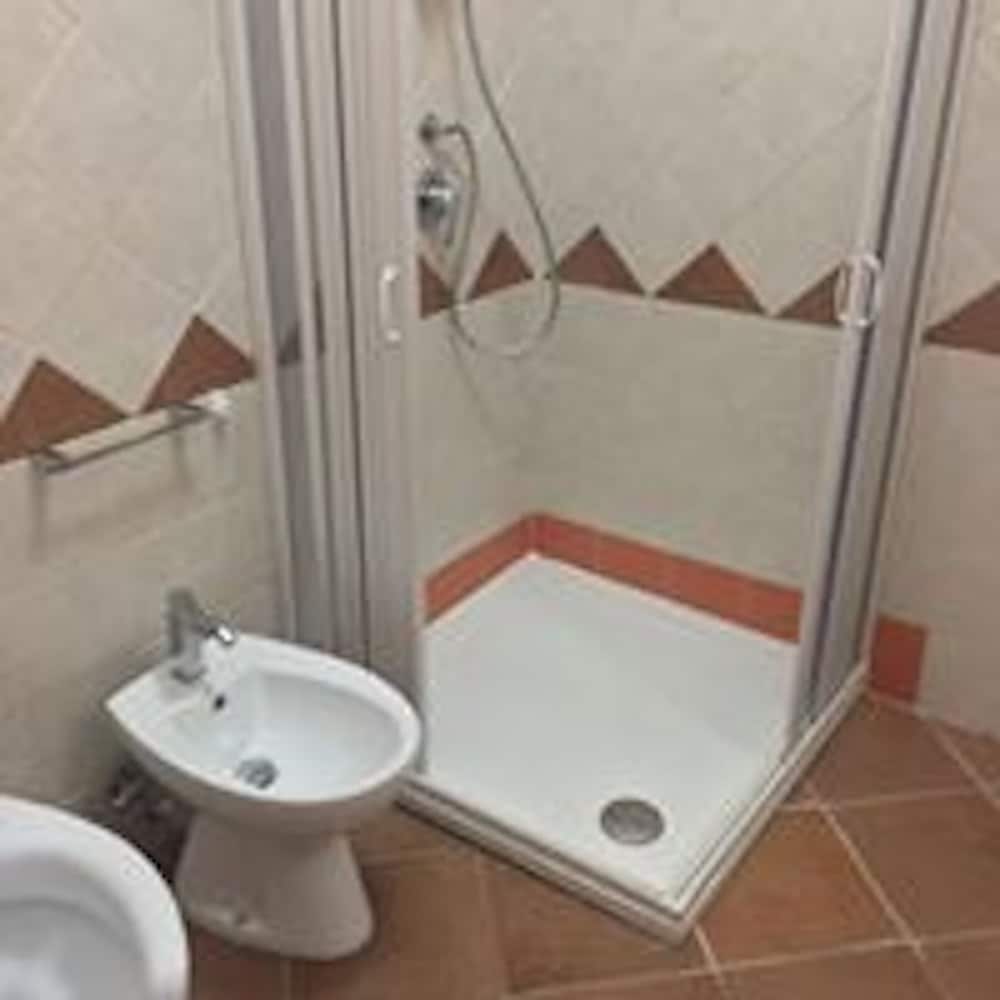 Double Room, Shared Bathroom photo 3