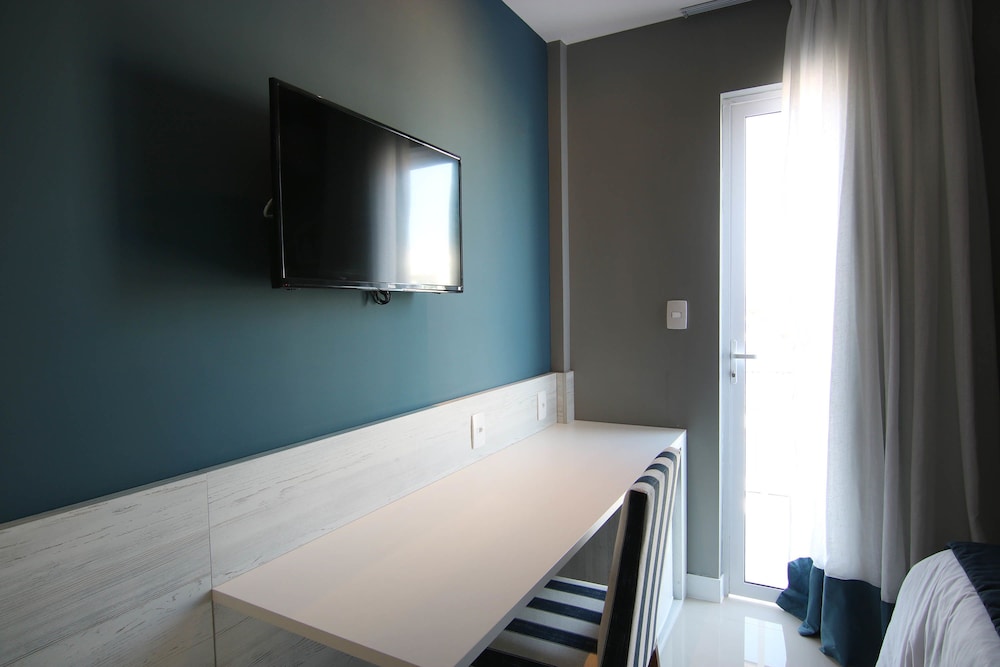 Standard Room, 2 Twin Beds - Photo 2