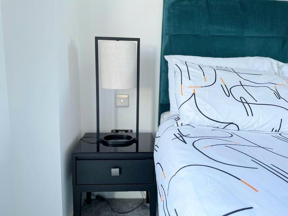 Apartment photo 2