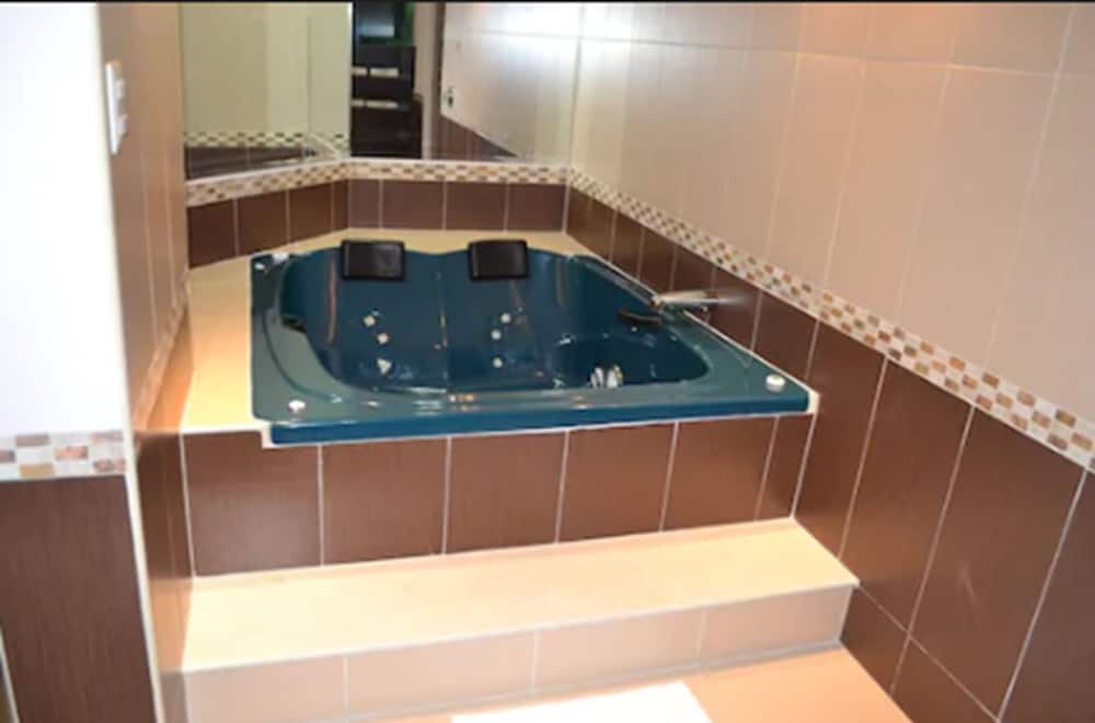 Junior Suite, Hot Tub photo 1