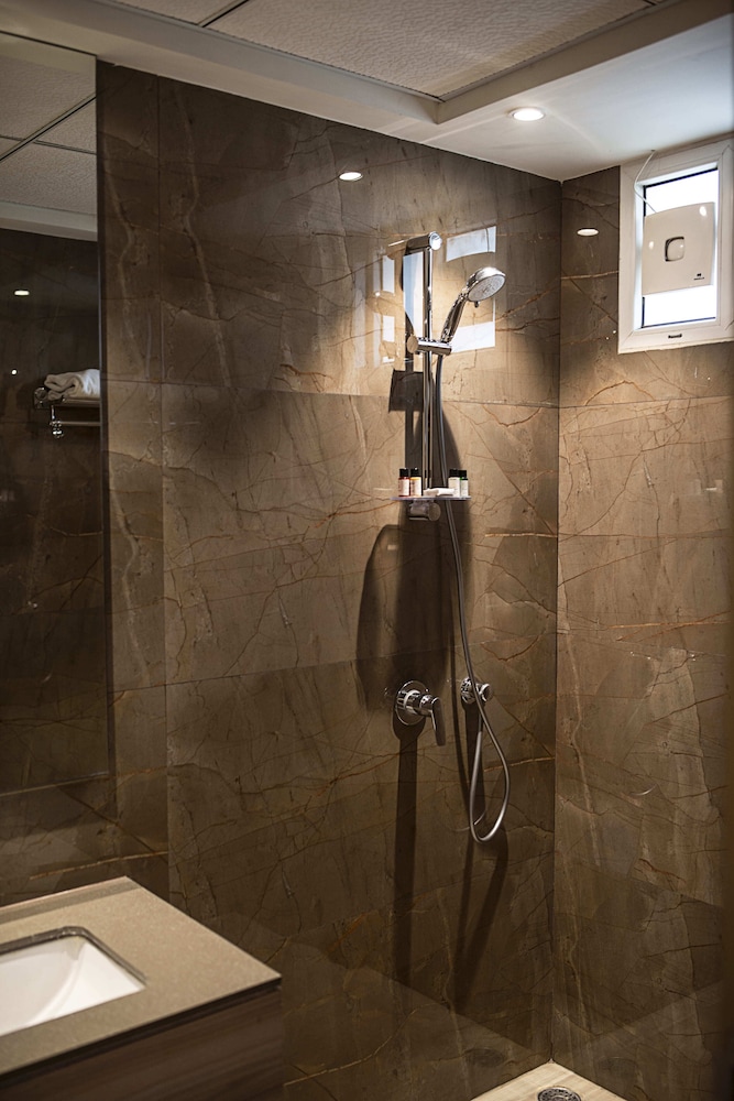 Premium Room - Photo 3