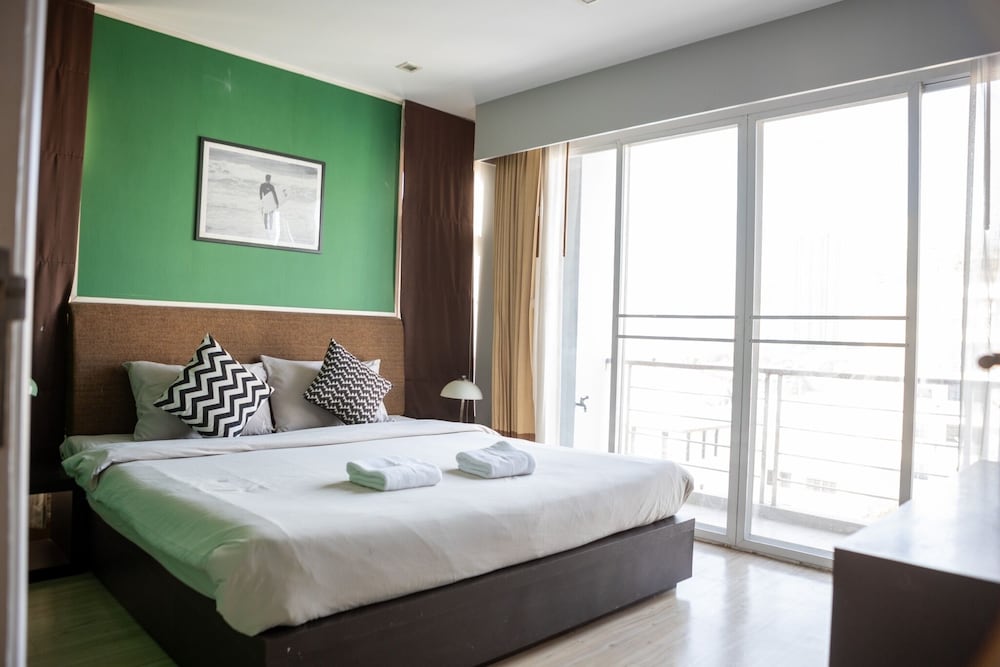 Family Double Room, City View