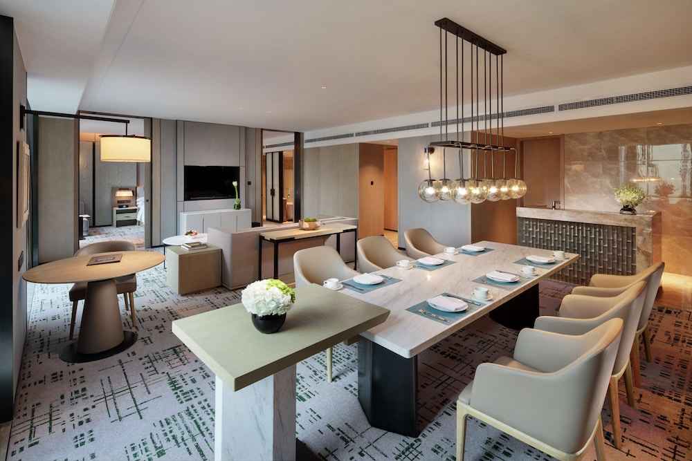 Suite, 1 Bedroom (Ambassador)