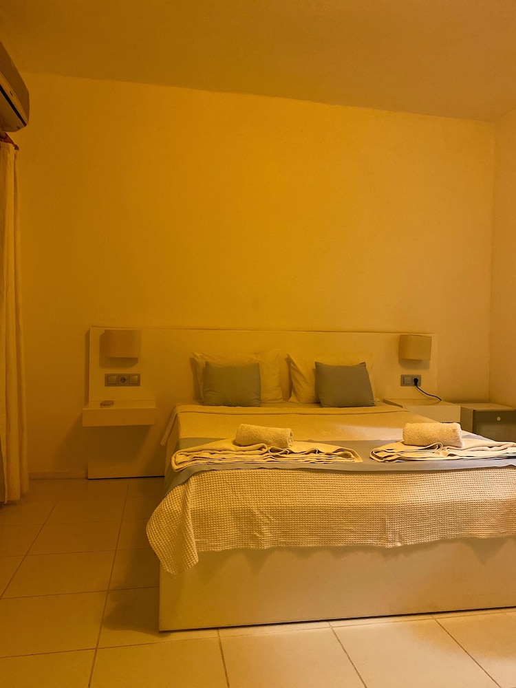 Double or Twin Room, Balcony, Mountain View