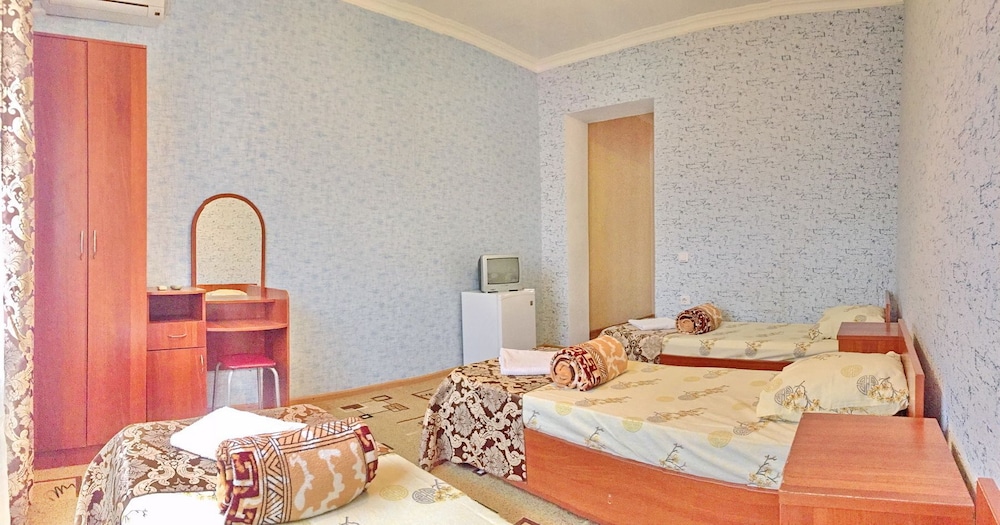 Standard Triple Room photo 3