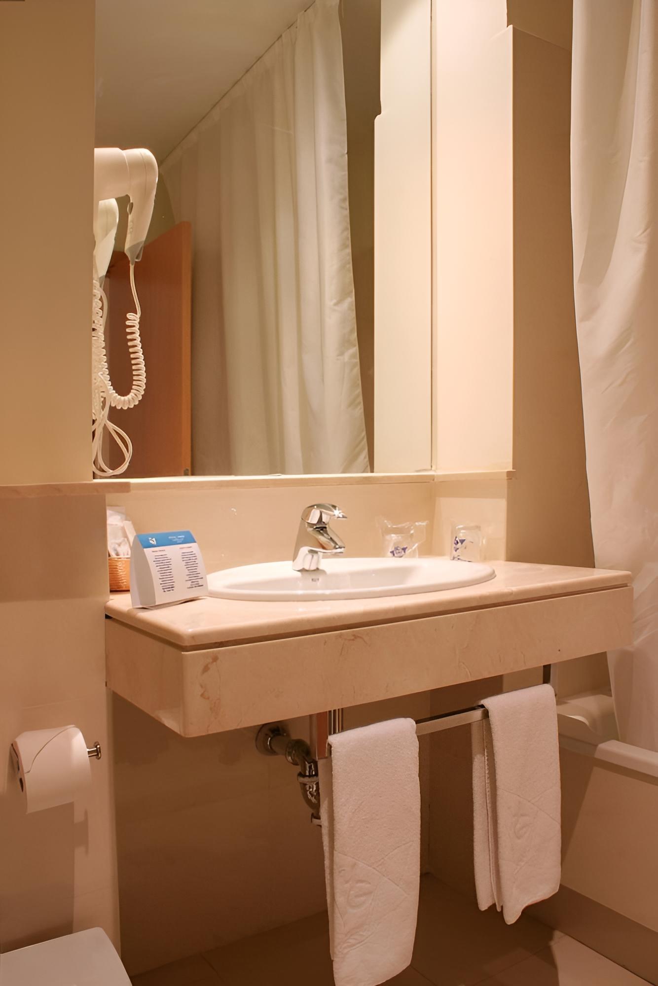 Double Room Single Use photo 3