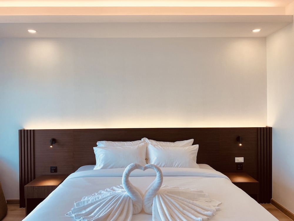 Deluxe Room - Photo 1