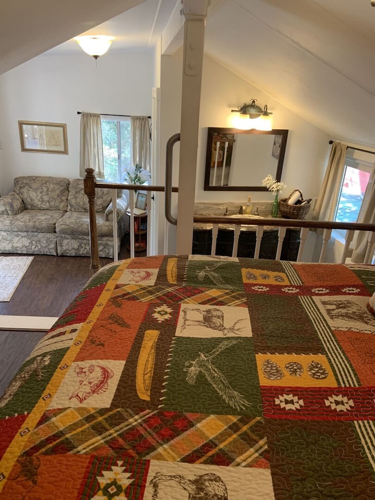 Suite, 1 Bedroom photo 1