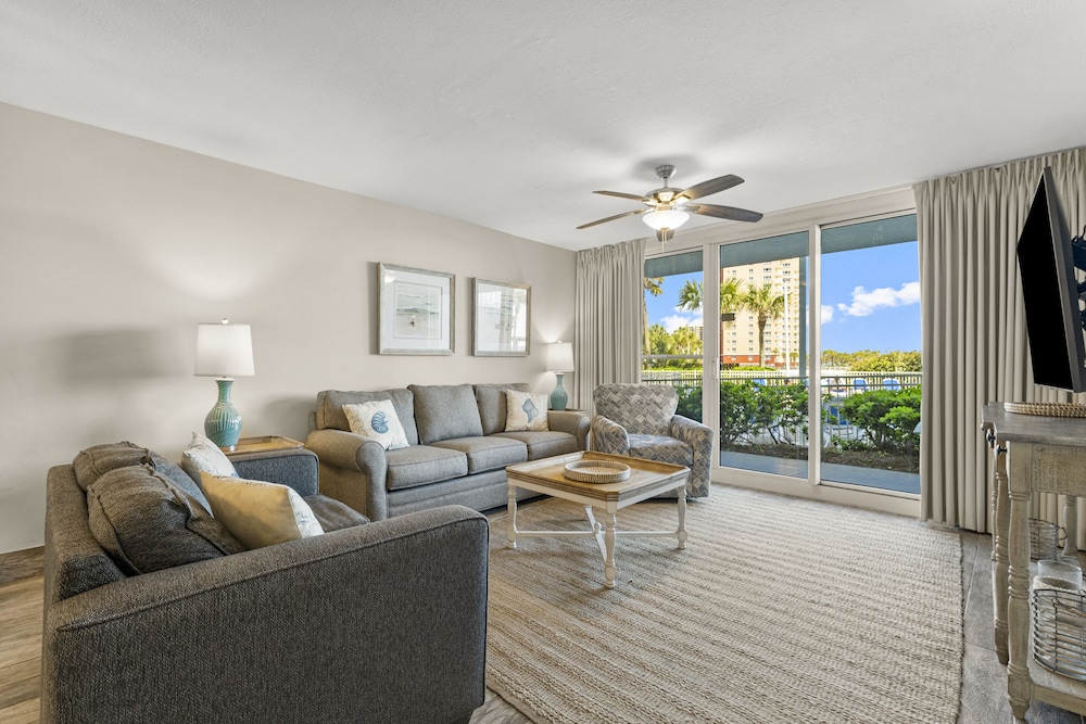 Condo, 2 Bedrooms, Pool View (113) photo 1