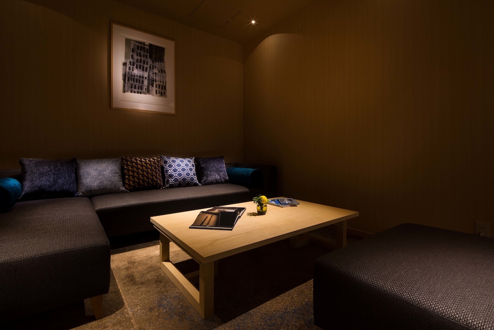 Executive Superior King with Lounge Access, Non Smoking - Photo 23