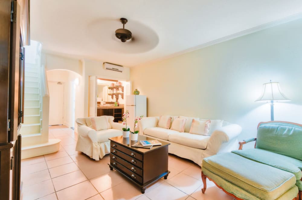 Deluxe Room, Pool Access - Photo 2