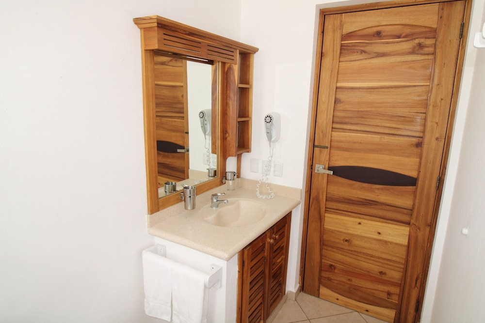 Deluxe Apartment, 2 Bedrooms, Sea View photo 3