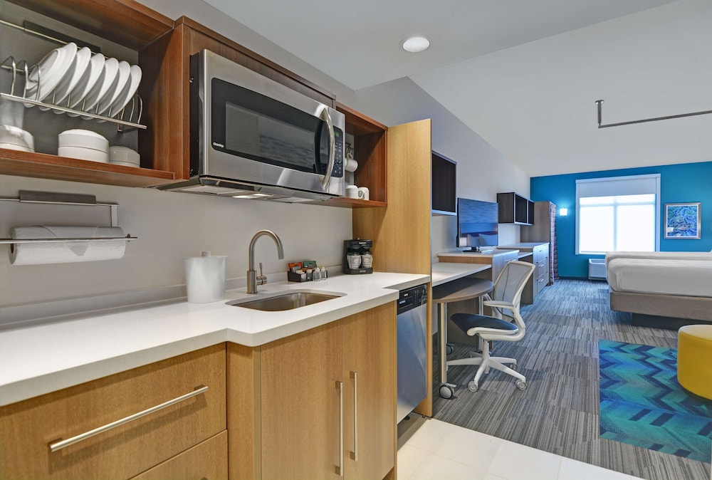 Studio, 2 Queen Beds, Accessible, Bathtub (Mobility & Hearing) - Photo 1