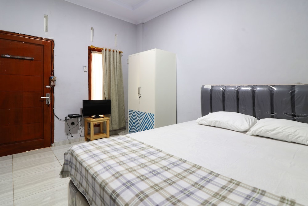 Standard Room - Photo 9