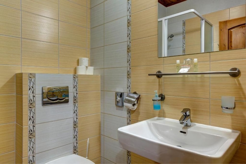 Standard Room - Photo 5
