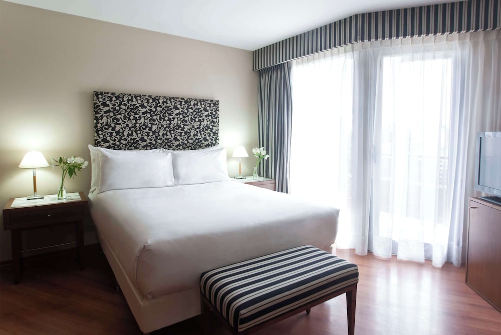 Standard Room (View)