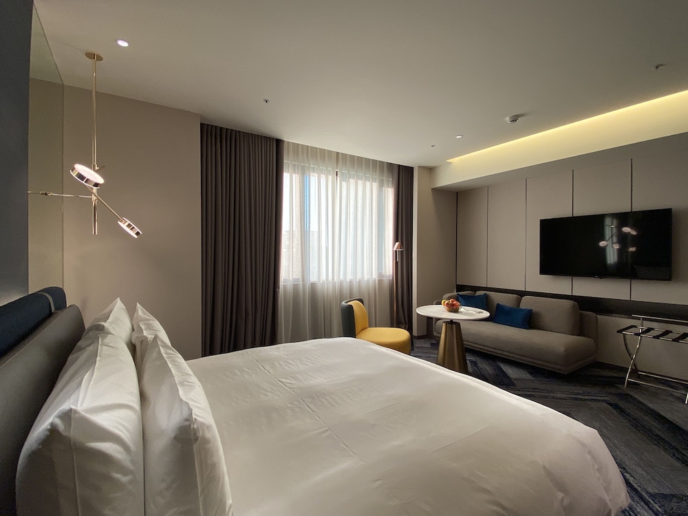 Executive Room (Queen Bed)(11F-15F) - Photo 3