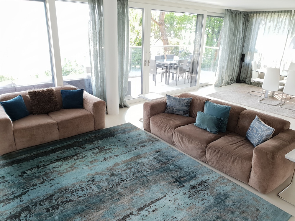 Apartment photo 3