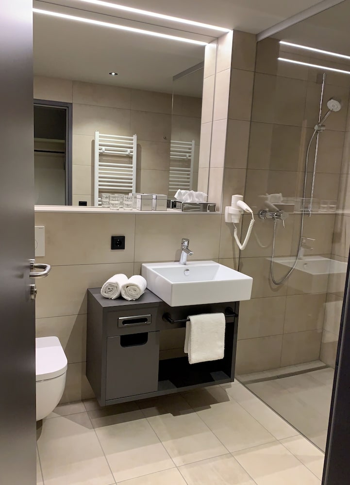 Triple Room - Photo 11