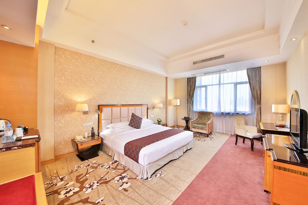 Executive Twin Room, City View photo 1