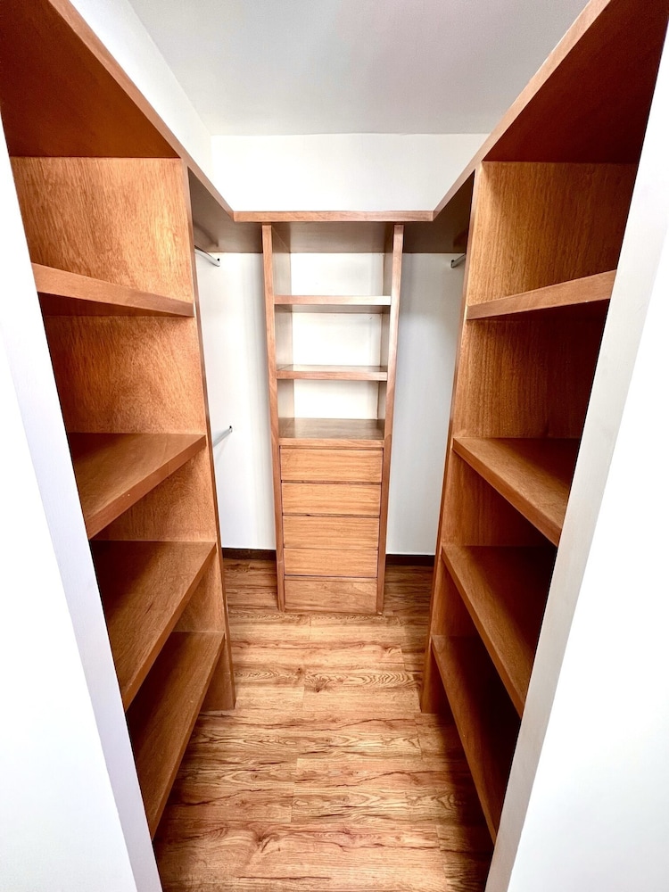 Deluxe Apartment, 3 Bedrooms, Kitchen (11 pax) photo 2