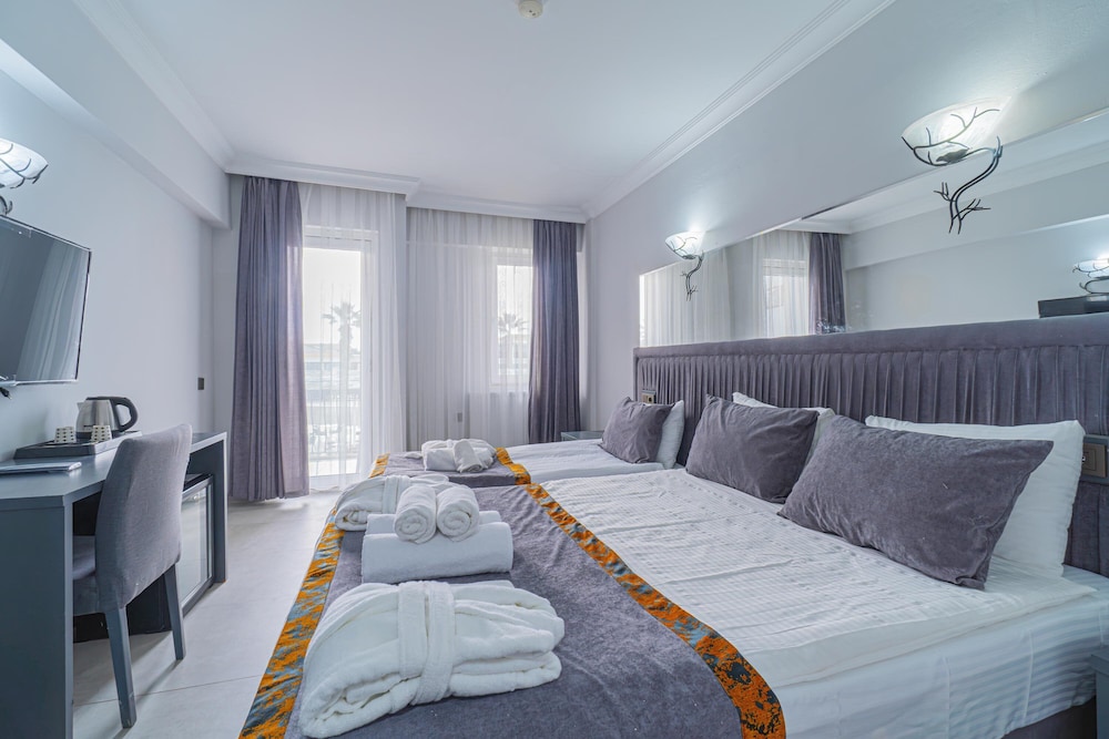 Standard Room, Balcony, Garden View