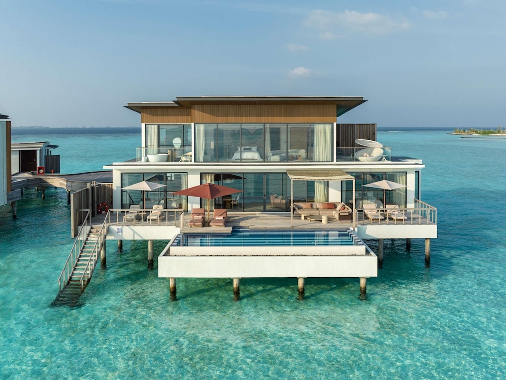 Three-Bedroom Ocean Water Pool Atelier photo 3