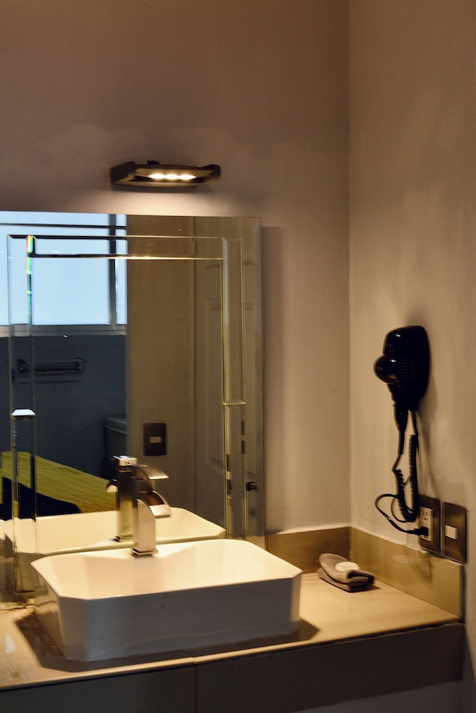 Standard Room, Hot Tub, City View photo 3