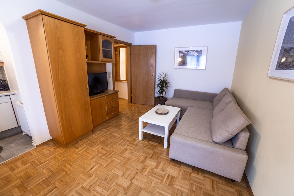 Apartment, 1 Bedroom, Northern Side photo 3
