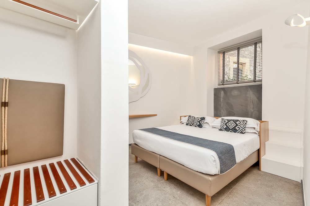 Classic Double Room - Photo 1