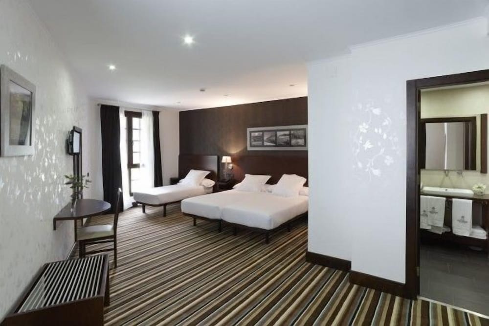 Family Room - Photo 1
