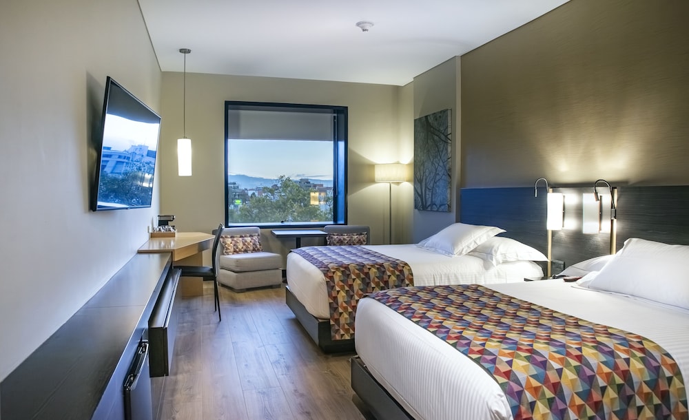 Standard Double Room, 2 Queen Beds