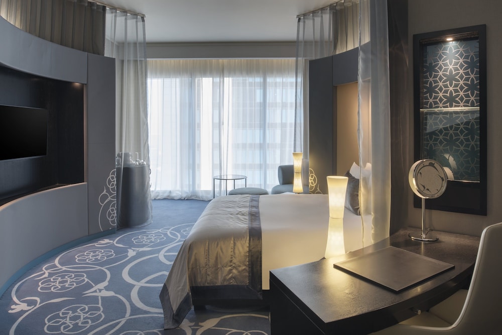Deluxe Room, 2 Double Beds, City View - Photo 5