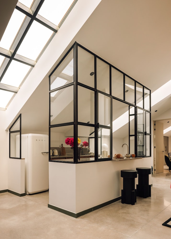Suite, 1 Bedroom - Photo 6