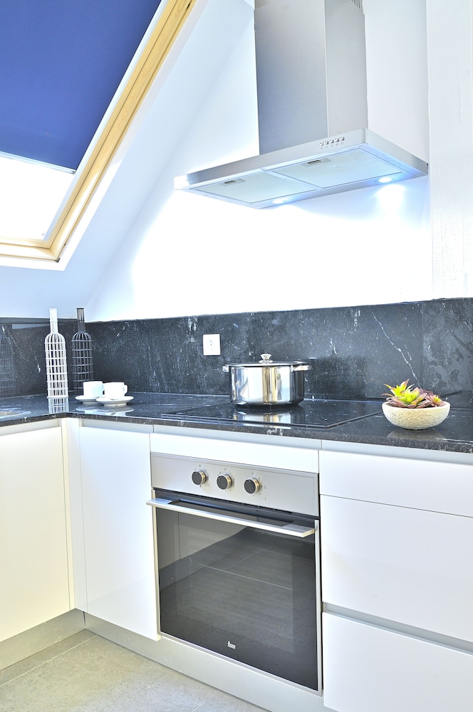 Penthouse, 2 Bedrooms, Balcony