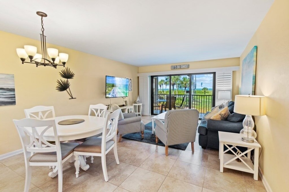 Condo, 1 Bedroom photo 1