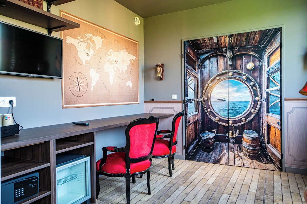 Pirate Suite - Photo 3