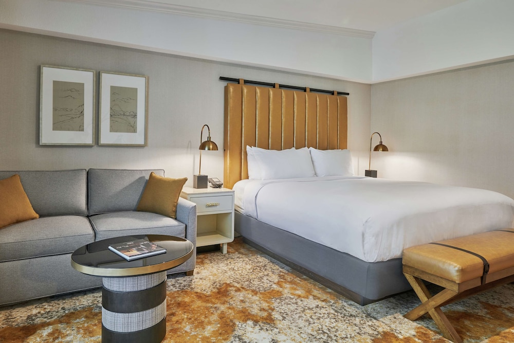 Room, 1 King Bed, Accessible, Balcony (Roll-In Shower) - Photo 8