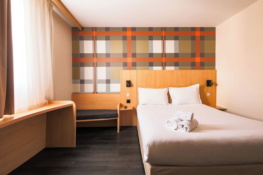 Double Room - Photo 11