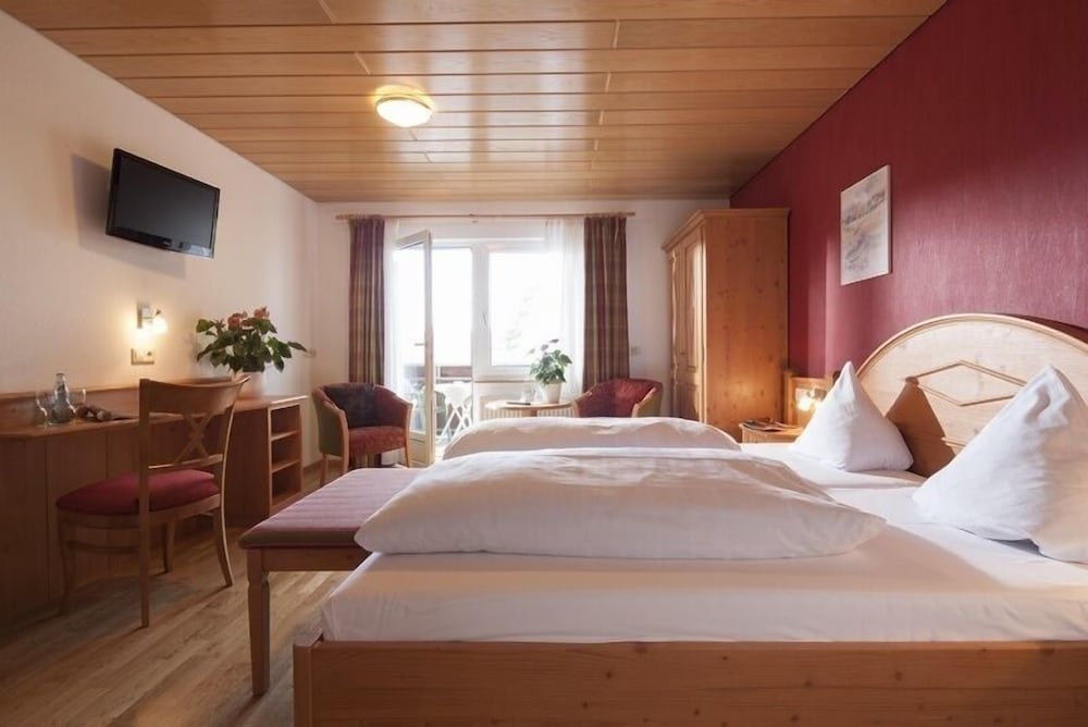 Standard Double Room - Photo 5