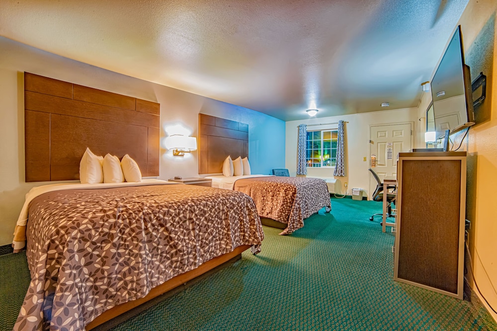 Deluxe Room, 2 Queen Beds, Accessible, Non Smoking photo 1